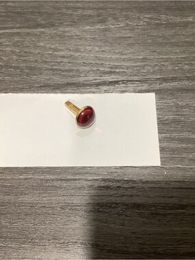 I ate Hickok red Cabochon glass cuff link, (1) pre-owned.